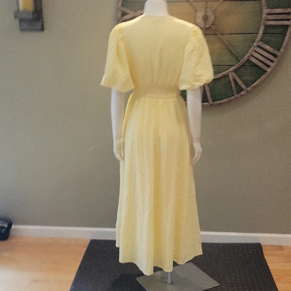 Abercrombie & Fitch Tie Front Puff Sleeve Textured Maxi Dress